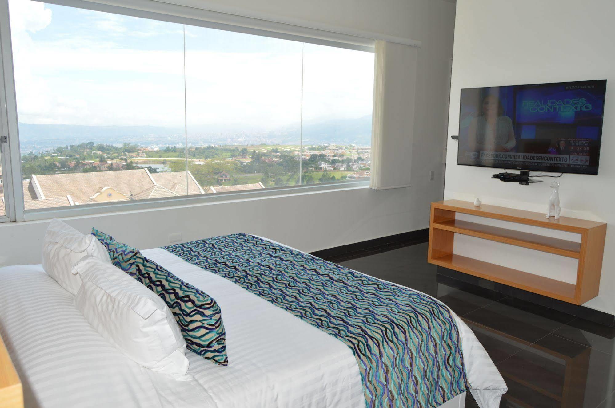 Punta Diamante Premium Hotel Loma Mesa de Ruitoque Buitenkant foto