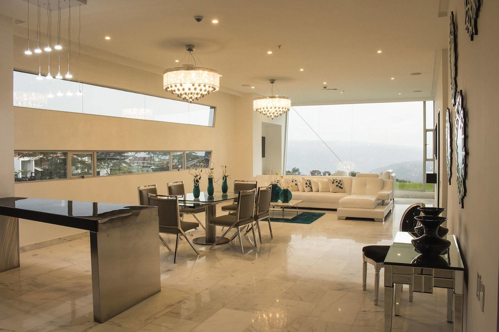 Punta Diamante Premium Hotel Loma Mesa de Ruitoque Buitenkant foto